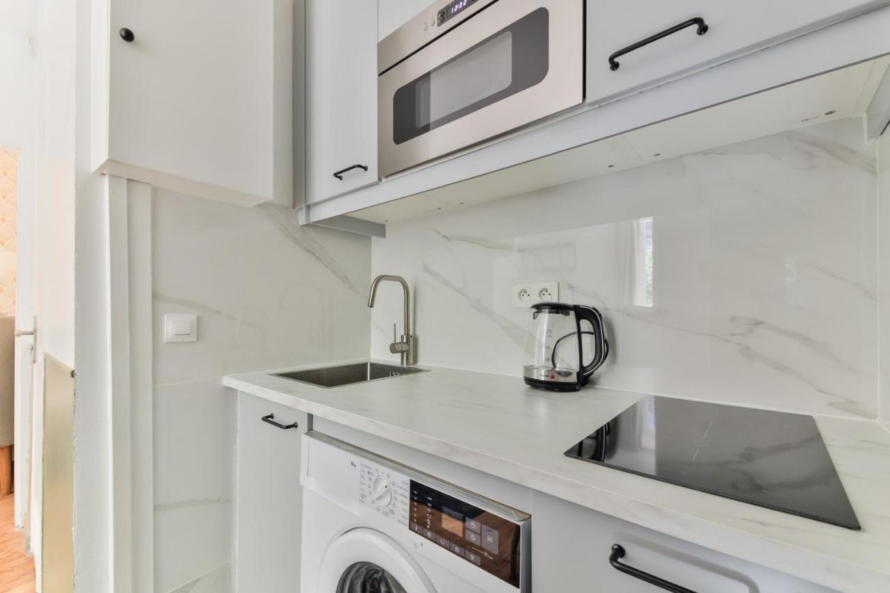 Independant Flat: Canal St Martin&Trains Stations! Παρίσι Εξωτερικό φωτογραφία